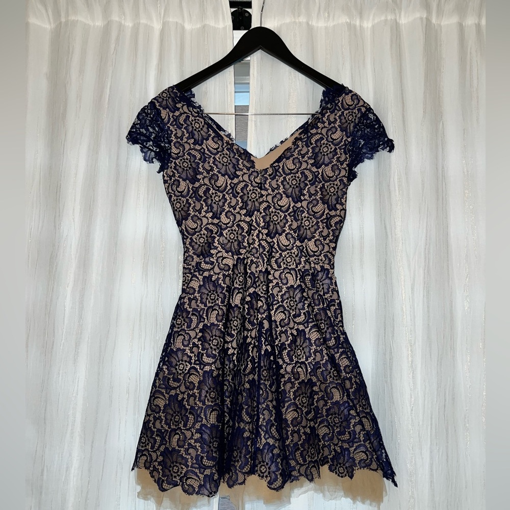 Nha Khanh Lace Cocktail Dress - Picture 2 of 7